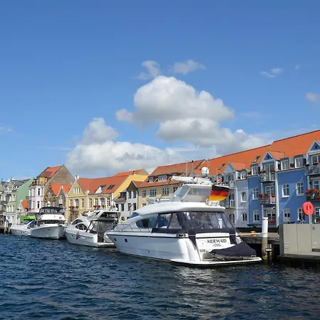 Apartment Teve - Ebenerdig Unter Reet & Hyggelig Mit Kamin