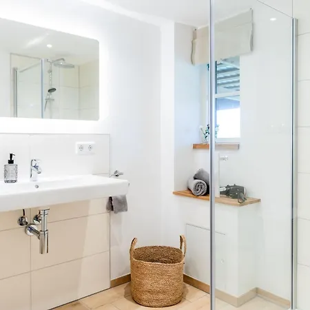 Teve - Ebenerdig Unter Reet & Hyggelig Mit Kamin Steinbergkirche