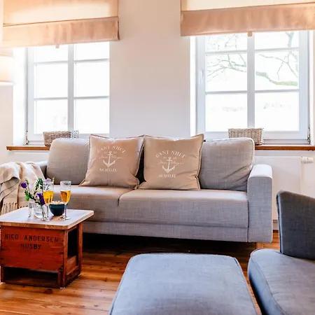 Apartment Teve - Ebenerdig Unter Reet & Hyggelig Mit Kamin Steinbergkirche